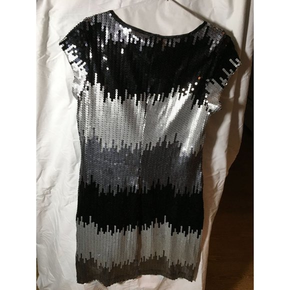 Jonathan Martin Full Sequin Dress PROM Dress, Formal/Semi-Formal Dress size 6 - Picture 8 of 9